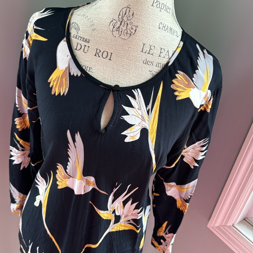 DONATING 4/21 | Authentic Masai Tunic XL | Hummingbird Print - Picture 3 of 8